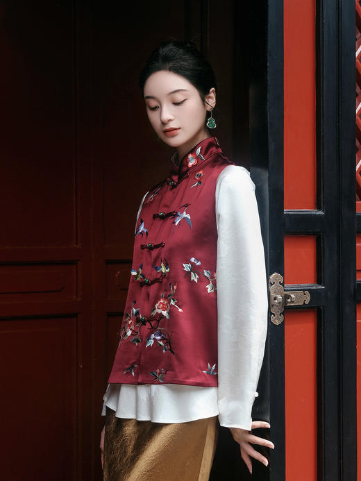 盛唐牡丹大师系列-王小潇 |富贵牡丹手绣真丝马甲-红色 商品图2