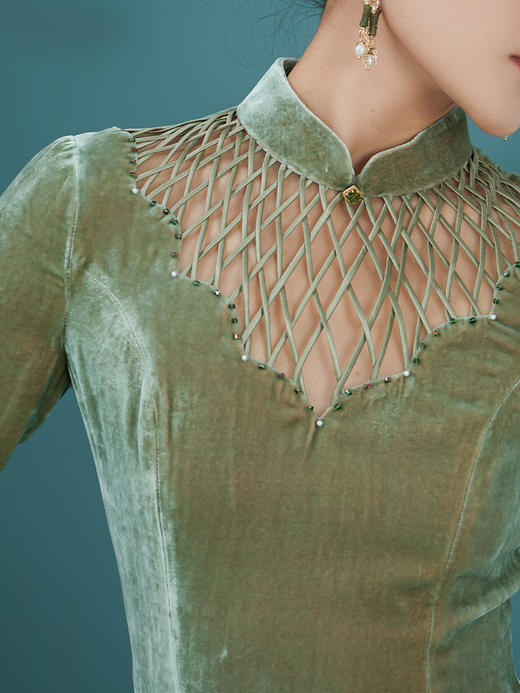 荷言HEYEN绿烟清辉 绿色编织真丝丝绒改良旗袍裙手工高级定制时装周 商品图2