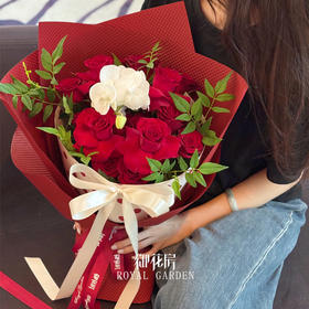 19枝红玫瑰  • 鲜花花束