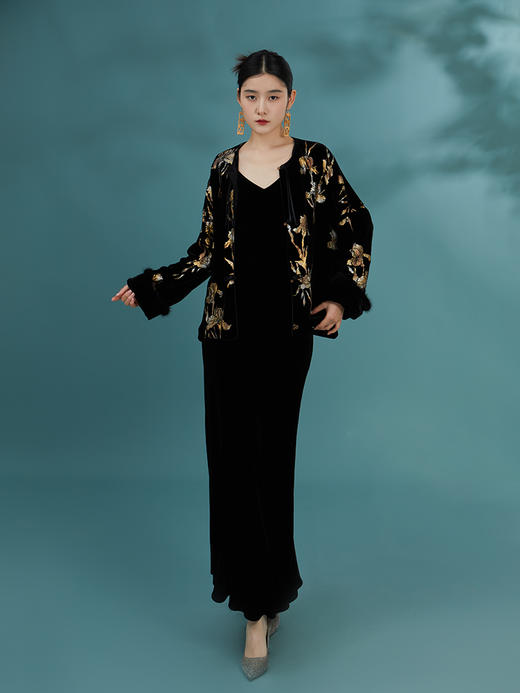 荷言GL 玉门关 真丝丝绒鎏金一枝花长袖上衣秋冬外套 商品图1