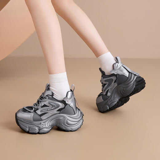 [增高9cm]西村名物2025新款时尚百搭老爹鞋女网面舒适厚底休闲鞋 X85BQ683623 商品图9