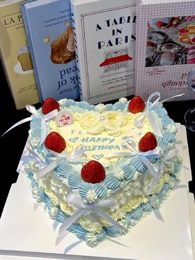 复古蓝色系爱心蛋糕