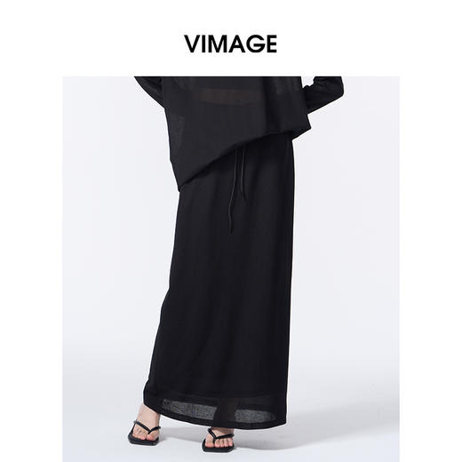 VIMAGE纬漫纪通勤百搭休闲高腰莱赛尔黑色直筒秋季新款半身裙V2406101 商品图3