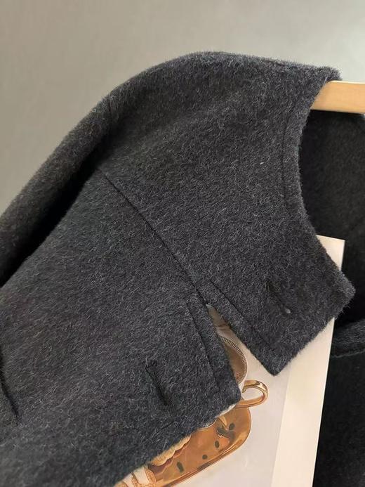 【高端系列】手工定制2253款69.2%绵羊毛短款双面尼外套-喜出 商品图7