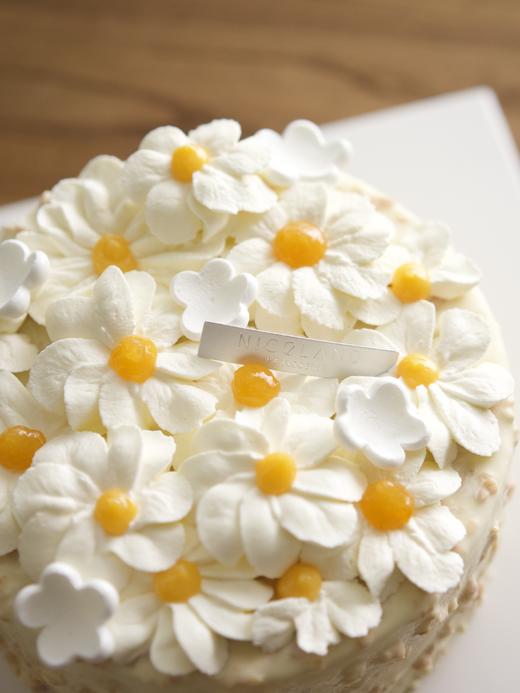 白巧费列罗秋の小菊 商品图2