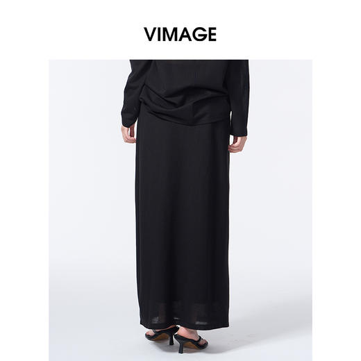 VIMAGE纬漫纪通勤百搭休闲高腰莱赛尔黑色直筒秋季新款半身裙V2406101 商品图4