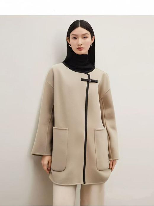 【高端系列】手工定制8503款5%山羊绒➕95%澳洲羊毛优雅皮扣包边双面尼中款大衣-喜出 商品图1