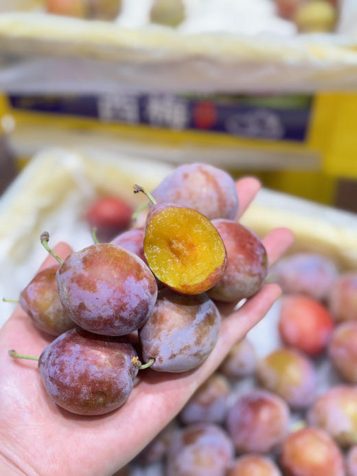 【巨好吃】29.9元每件  整件新疆西梅（4.5斤左右） 商品图2