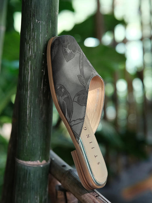 盛唐婧| 纯手工全皮真丝提花半拖鞋 商品图8