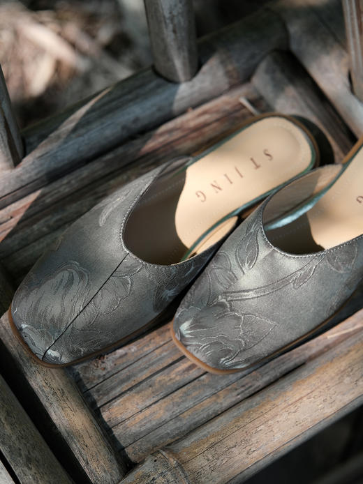 盛唐婧| 纯手工全皮真丝提花半拖鞋 商品图7