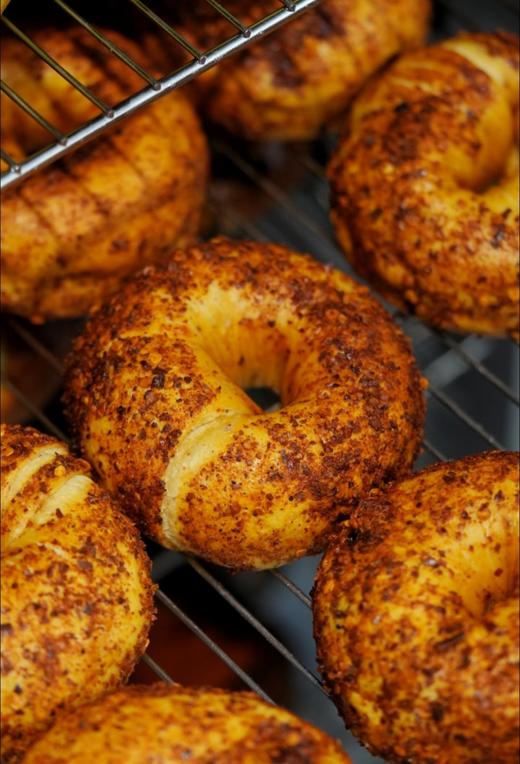 四川辣味香肠贝果 商品图0