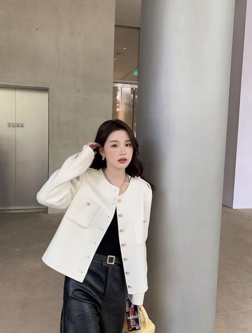 【高端系列】手工定制2059款90%超细羊毛➕10%山羊绒短款小香风双面尼大衣-喜出 商品图1