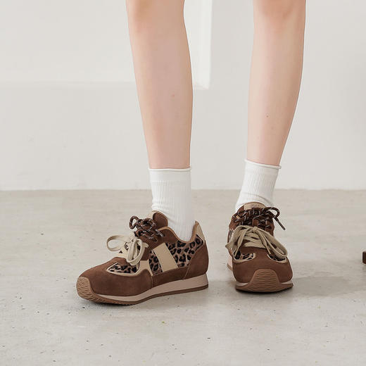 西村名物2025年秋季新款超轻厚底舒适透气系带运动鞋阿甘鞋德训鞋T25CM31551 商品图1