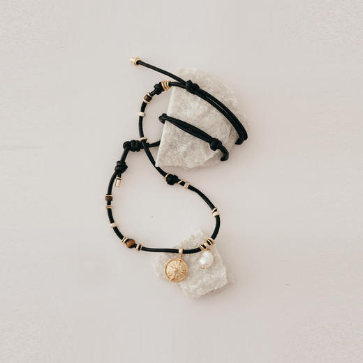 马君妍同款lost in echo早秋新款皮绳可调节天然珍珠项链毛衣链女 商品图4