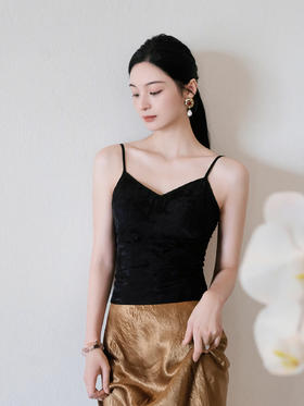 盛唐婧| 时尚细肩带修身美背-黑色