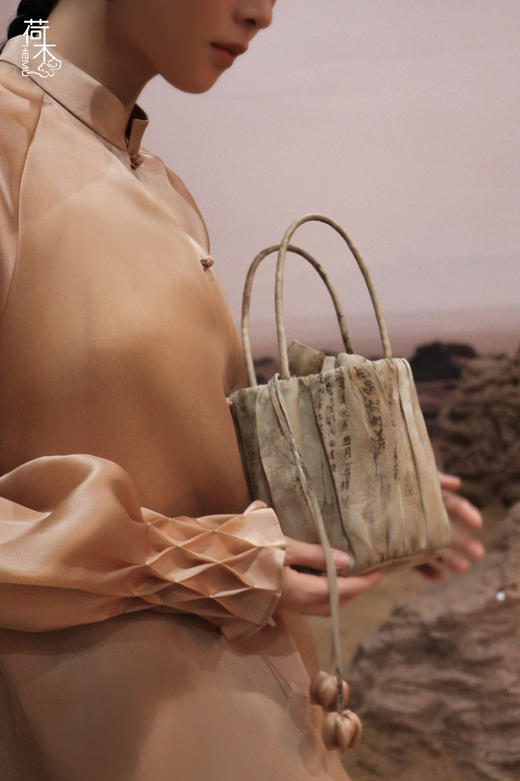 荷木HEMU丨汉简·斜挎包 商品图2