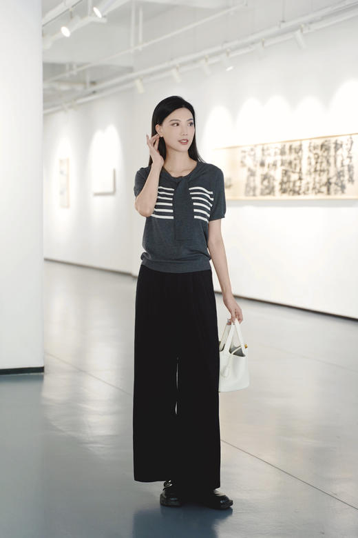 现货  臣禾	【披肩条纹T】圆领短袖针织上衣（披肩不可拆卸）	JZ253090275 商品图10