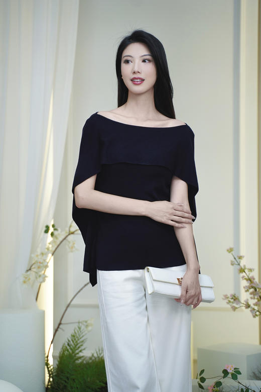 现货 臣禾	【披肩针织衫】设计感上衣	JZ253090375 商品图1