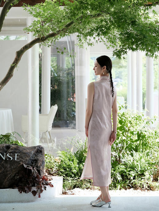 盛唐牡丹| 松鼠葡萄纹冠乐绉旗袍裙 商品图1