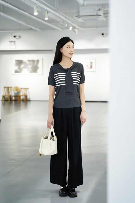 现货  臣禾	【披肩条纹T】圆领短袖针织上衣（披肩不可拆卸）	JZ253090275 商品图6