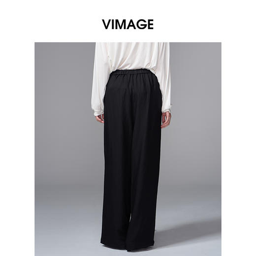 VIMAGE纬漫纪显瘦垂坠感休闲松弛直筒黑色秋季新款阔腿裤V2405107 商品图4