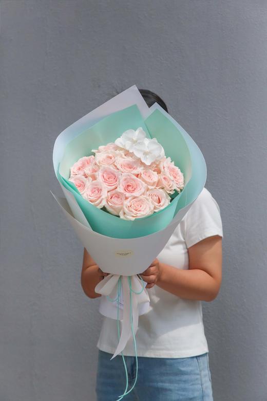 法式花束粉薄荷双鱼座玫瑰花束 商品图3