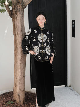 大师系列| 黑色重缎真丝手绣团花夹棉外套