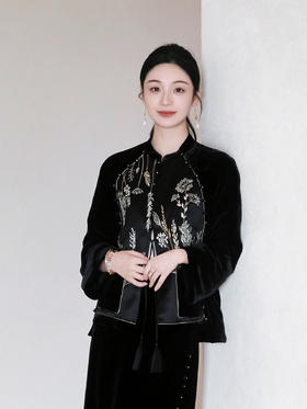 盛唐婧| 重磅醋酸拼丝绒轻奢刺绣外套