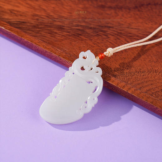 新疆国玉盟世玉羊脂玉挂件（动物）【带证书·顺丰物流】 商品图0