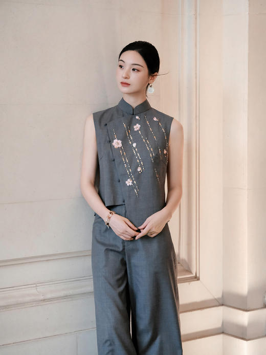 廷前观棠 | 寅歌马甲(尺码偏小） 商品图2