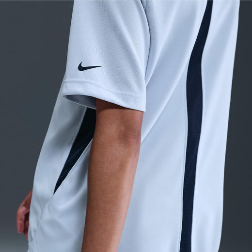 Nike Multi Dri-FIT 大童速干短袖训练上衣 II0477 商品图4