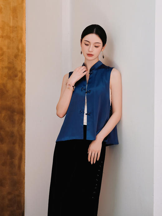 盛唐牡丹| 青金石色重缎真丝马甲 商品图1