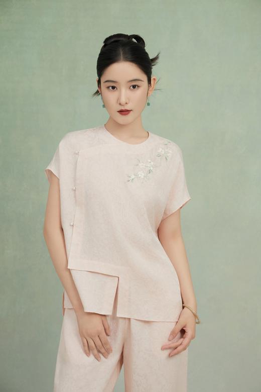 荷言HEYEN 留春 卷草纹真丝非遗花罗新中式短袖上衣高定系列 商品图0