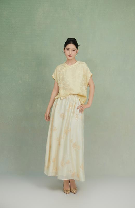 荷言GL 云鉴 山茶绣花亮片新中式米白伞裙舒适显瘦氛围感 商品图3