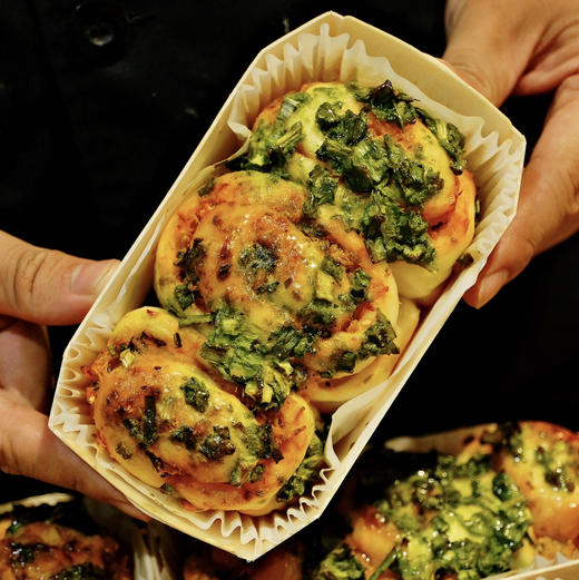 现烤面包—青葱肉松 商品图1