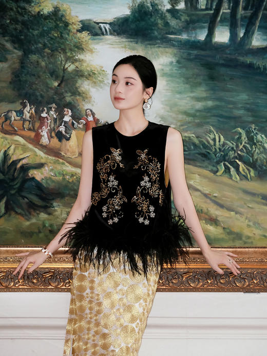 盛唐婧| 重磅真丝绒珠绣鸵鸟毛无袖马甲 商品图7