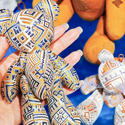 壮锦无相熊挂饰 商品图2