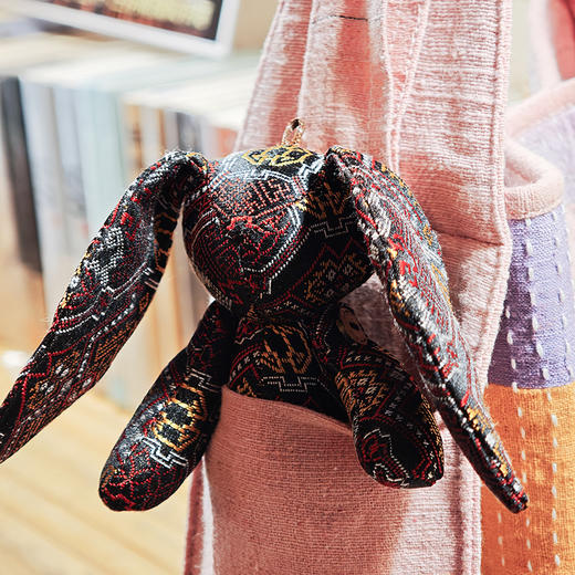 壮锦长耳兔挂件 商品图4