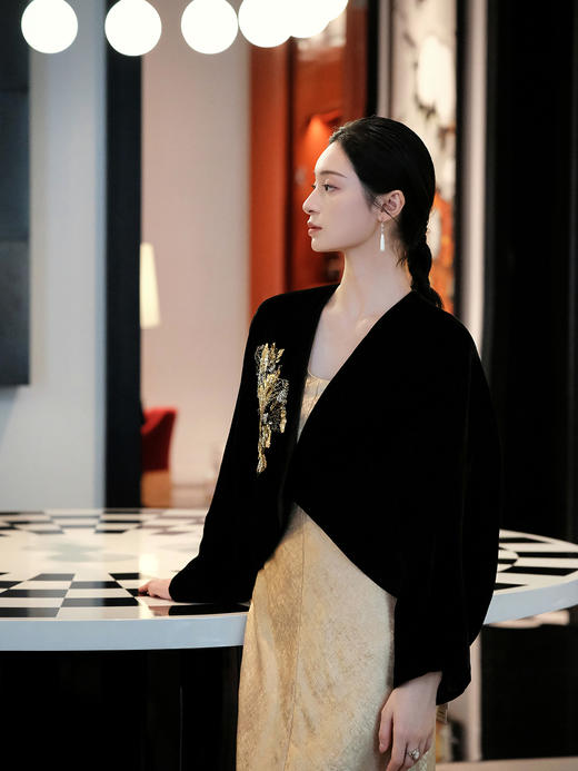 廷前观棠 | 金昭丝绒外套(售完不补) 商品图9