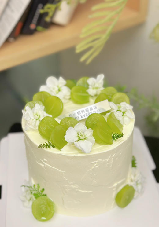 阳光青提，清新水润，夹心部分青提特调奶油加水晶脆啵啵 商品图2