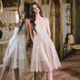 香槟色人鱼姬亮片修身吊带连衣裙