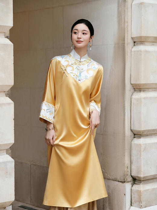 盛唐牡丹大师系列-卢梅红 | 金缕真丝如意纹手绣长裙 商品图0