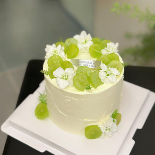 阳光青提，清新水润，夹心部分青提特调奶油加水晶脆啵啵 商品图3