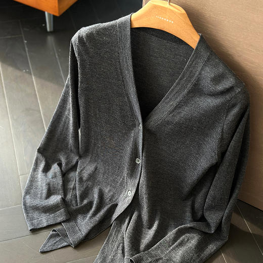 【预售7天】良木礼扬子纱羊毛开衫（Q8189) 商品图0