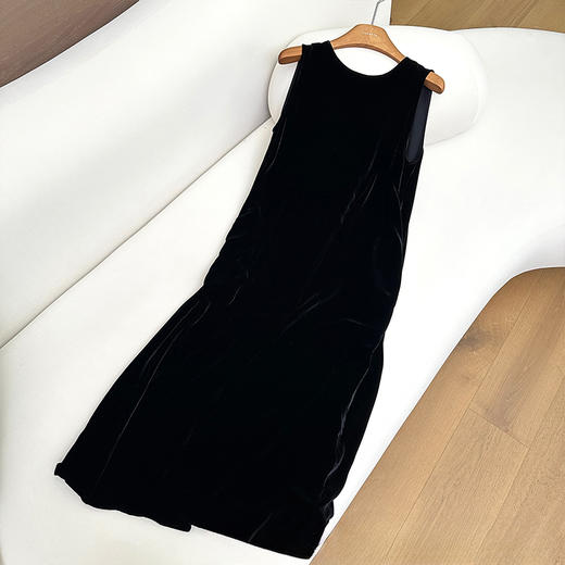 【预售7天】良木礼丝绒连衣裙（Q258373） 商品图0