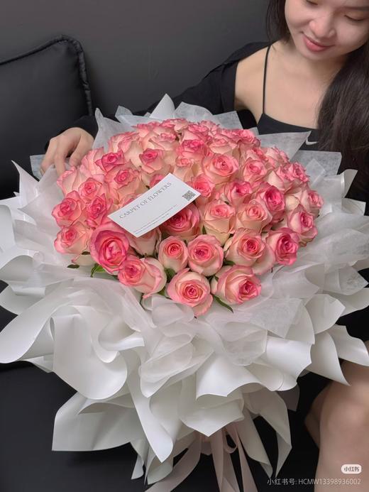 女神66只红玫瑰花束 商品图5