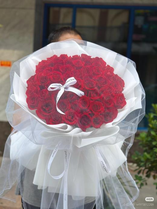 女神节52枝玫瑰花束 商品图2