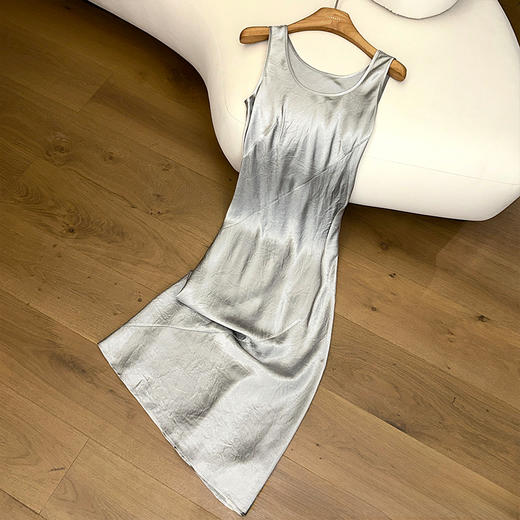 【预售7天】良木礼醋酸连衣裙（Q8181） 商品图1