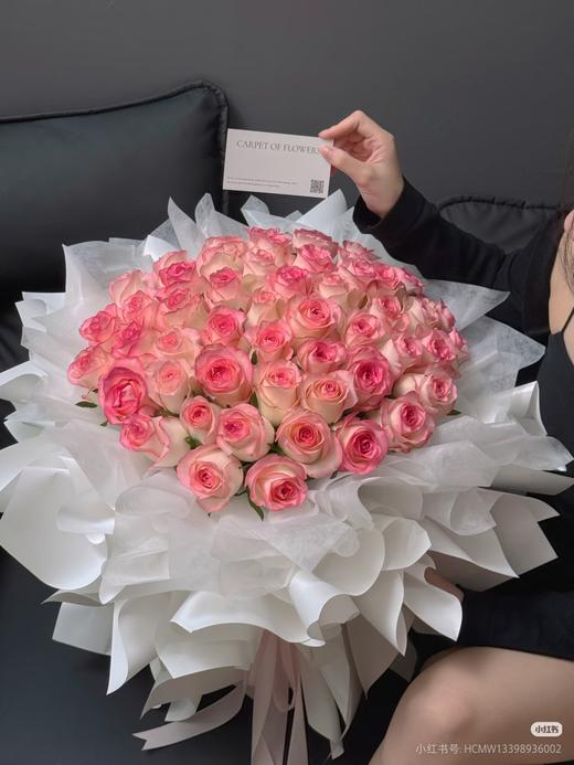 女神66只红玫瑰花束 商品图6