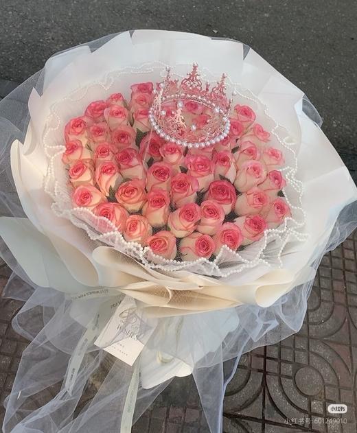 女神节52枝玫瑰花束 商品图4